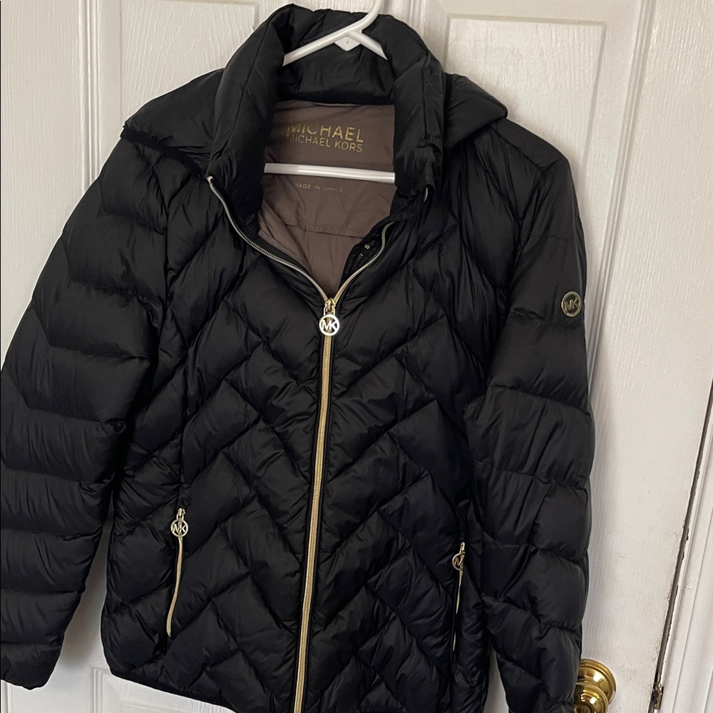 Michael Kors Black Quilted Chevron Puffer Jacket with Gold Zipper